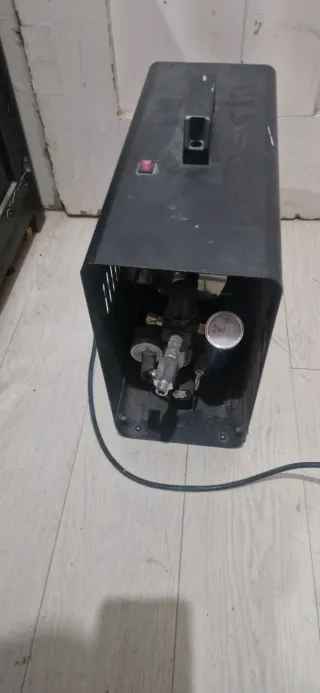 Compresor de aire con manómetro