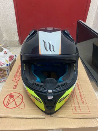 Casco Integral MT Revenge 2