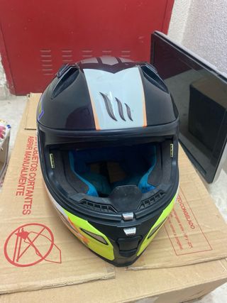 Casco Integral MT Revenge 2