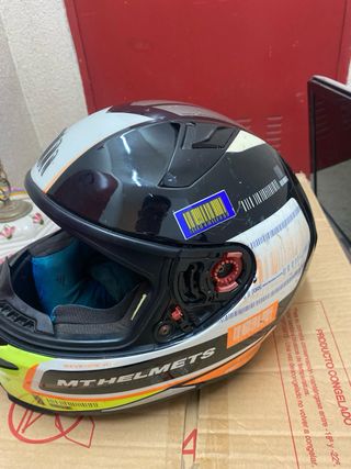 Casco Integral MT Revenge 2