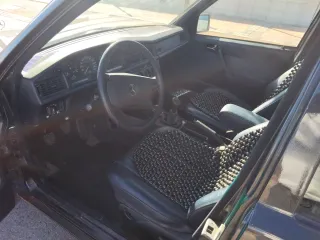 Mercedes-Benz 190 2.6 años 89 165 cv 1993