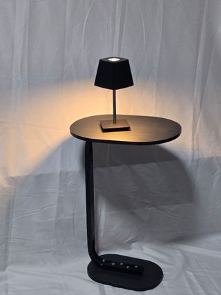 Tavolino di design nero e marrone