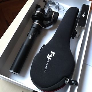 GoPro Hero 5 Black y regalo gimbal FeiyuTech