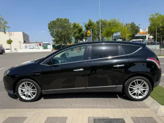 Vendo Lancia Delta 2010 o cambio con caravana