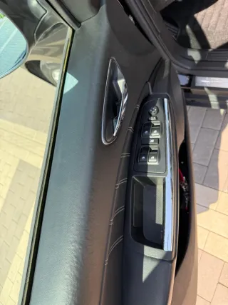 Vendo Lancia Delta 2010 o cambio con caravana