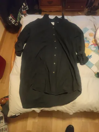 Camisa larga elegante negra