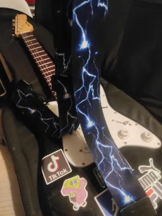 Harley Benton Guitarra Eléctrica 3/4 + pack