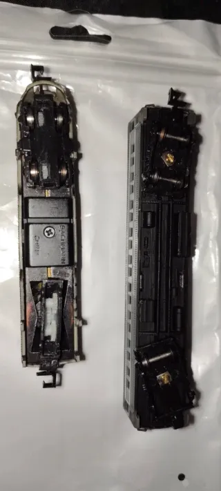 Locomotora Bachmann EMD F7 NYC Dañado