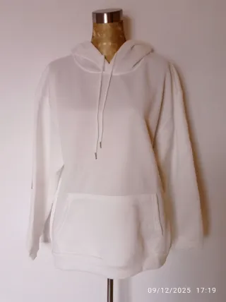 Sudadera Blanca Talla 48 con Diseño Cruz