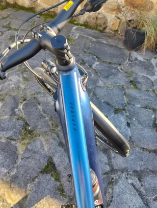 Bicicleta, Giant Explorer E-bike.