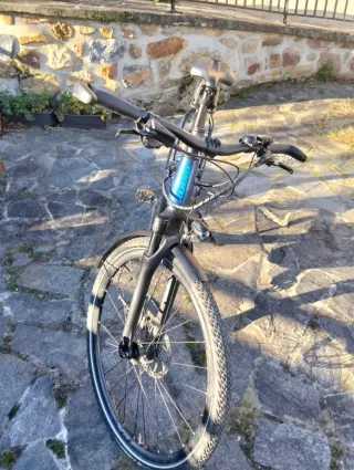 Bicicleta, Giant Explorer E-bike.