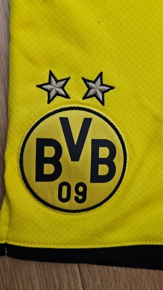 Pantaloncini Puma e Macron