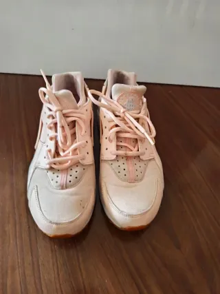 Zapatillas Nike Huarache Mujer Rosa y Blanco