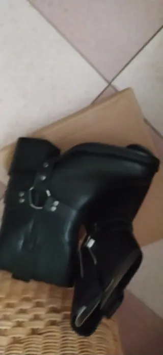 Botines negros mujer