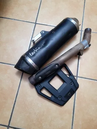 Escape Triumph Tiger 1200