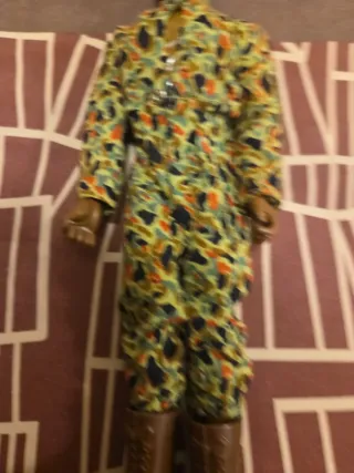 Geyperman traje camuflaje y botas