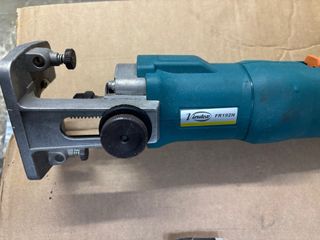 Fresadora Virutex FR192N