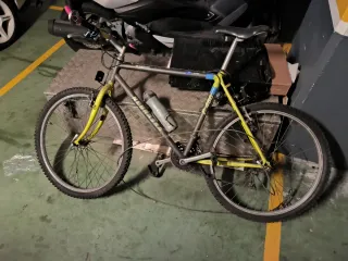 Bicicleta Montaña Amarilla