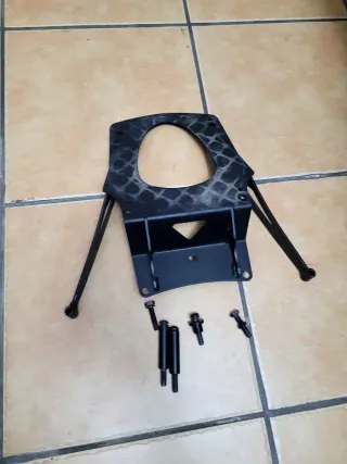 Soporte Baúl Yamaha TMAX