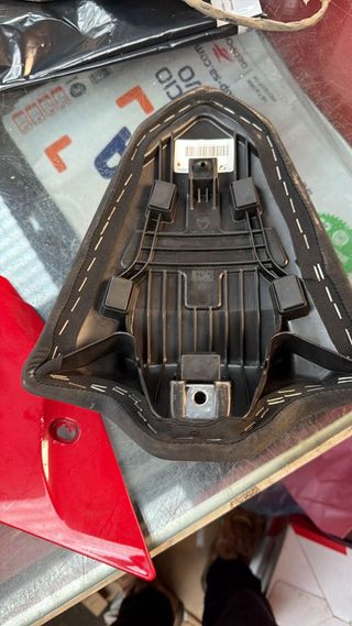 Asiento trasero Ducati Panigale V2 2024