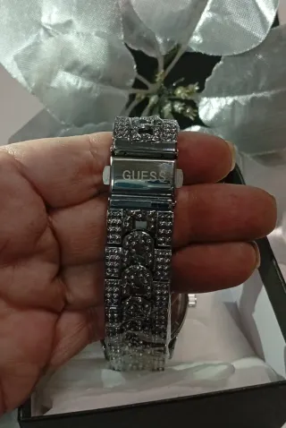 Reloj Guess Original. Con Circonitas