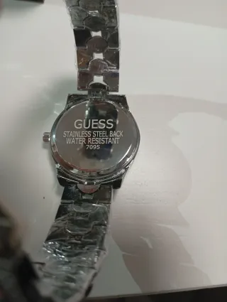 Reloj Guess Original. Con Circonitas