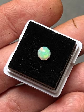 Opale Etiopico Naturale Cabochon Rotondo