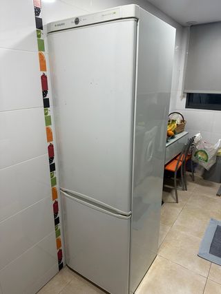 Nevera se regala para chatarra