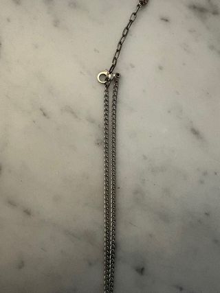 Colgante menina vestido rojo