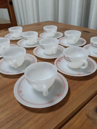 Lote 11 tazas y 11 platos cristal opalino, vintage