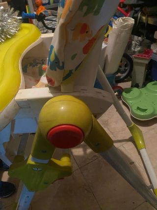 Trona para bebé con funda de elefantes