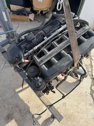 Motor BMW M54B30