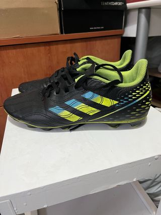 Zapatillas de fútbol Adidas Tacos Negras y Verdes