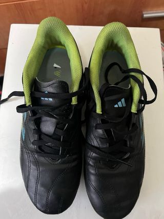 Zapatillas de fútbol Adidas Tacos Negras y Verdes