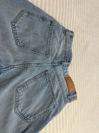 Calças Bershka Tam.32 Rasgadas