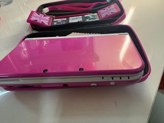 Nintendo 3DS XL Rosa con funda y juegos
