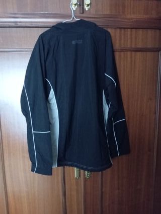 Chaqueta Cortavientos Nike Vintage Negra y Gris