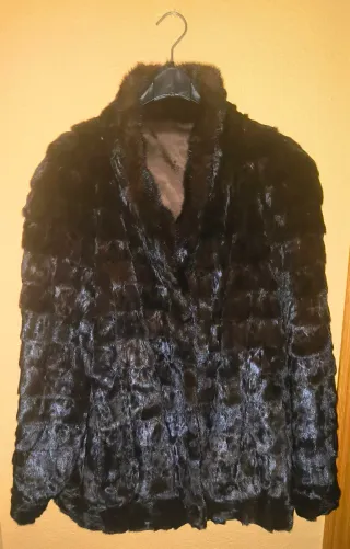 Abrigo PRECIOSO de piel de lujo