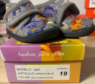 Zapatillas Niños Dinosaurios Talla 19