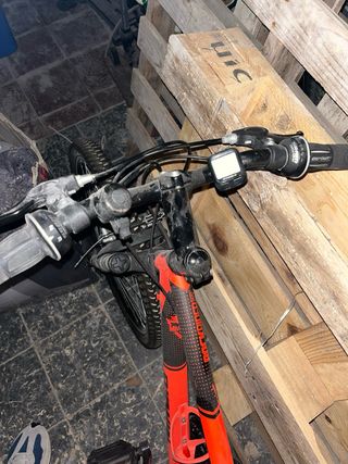 OFERTA NAVIDAD Bici de montaña naranja tall12-14