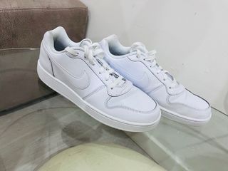 Zapatillas Nike Blancas, originales y nuevas. 1uso