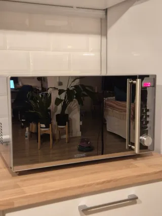 Microondas KOENIC plateado