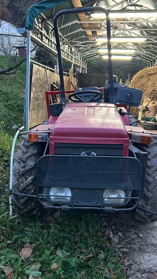 Tractor Antonio Carraro Tigre 3100