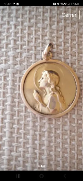 Medalla oro 18k Virgen Orando