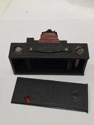 Antigua Cámara Kodak 1910 Fuelle Rojo