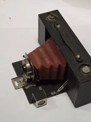 Antigua Cámara Kodak 1910 Fuelle Rojo