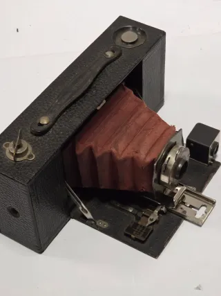 Antigua Cámara Kodak 1910 Fuelle Rojo