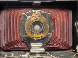 Antigua Cámara Kodak 1910 Fuelle Rojo
