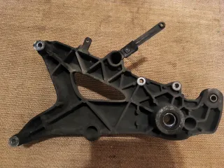 Soporte Motor Kymco superdink 300cc 2010