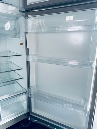 27. Frigorífico Whirpool Ancho Especial 1,80x70